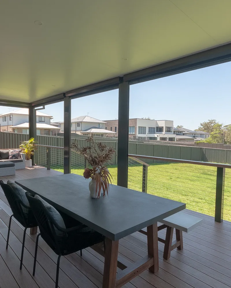 Less is More, Kellyville