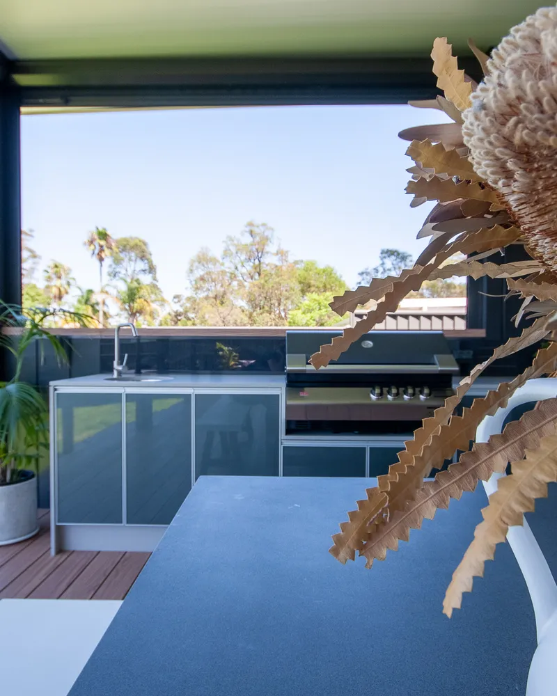 Aluminium slatted privacy screening
