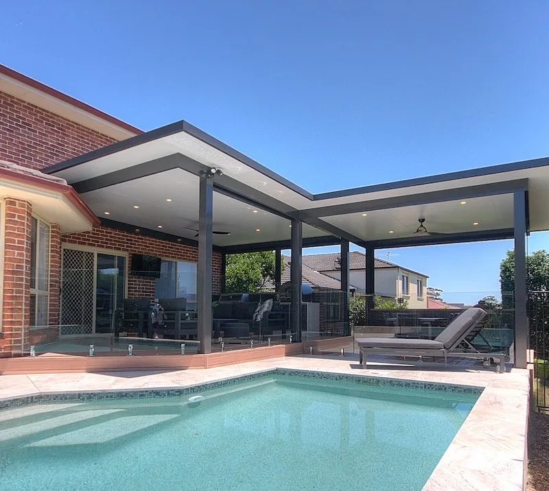 Poolside Entertaining, Castle Hill