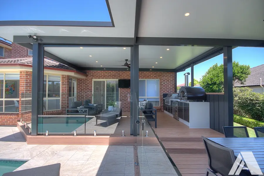 Aluminium clad walls framing the entertaining area, Castle Hill