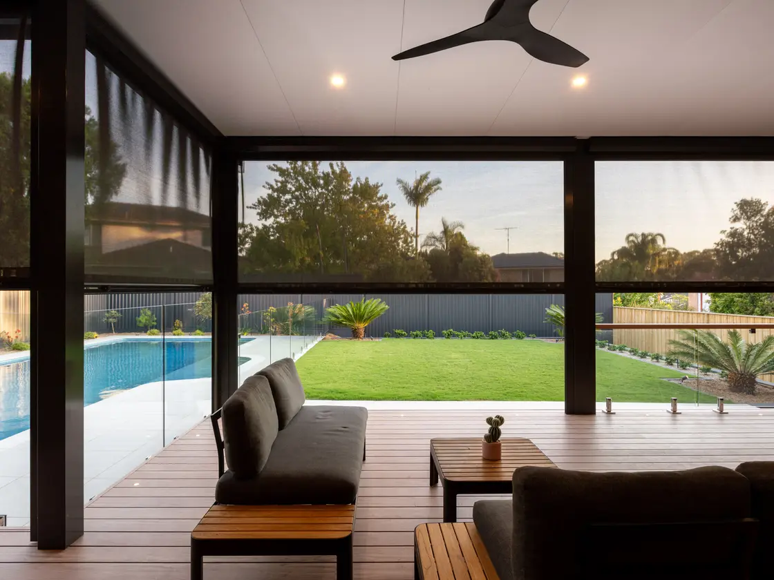 Insulated pergola over an outdoor entertaining area